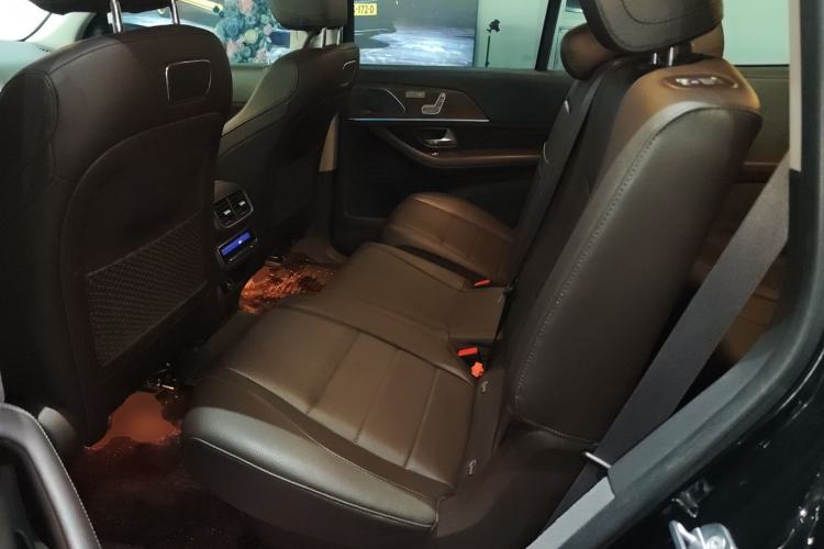 Used Mercedes-Benz GLS-Class 2019 GLS 450 7-seater U.S. specification Left Rear Seat