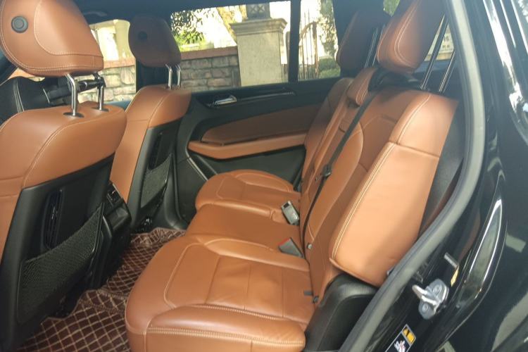 Used Mercedes-Benz GLS-Class 2019 GLS 450 7-seater U.S. specification Left Rear Seat