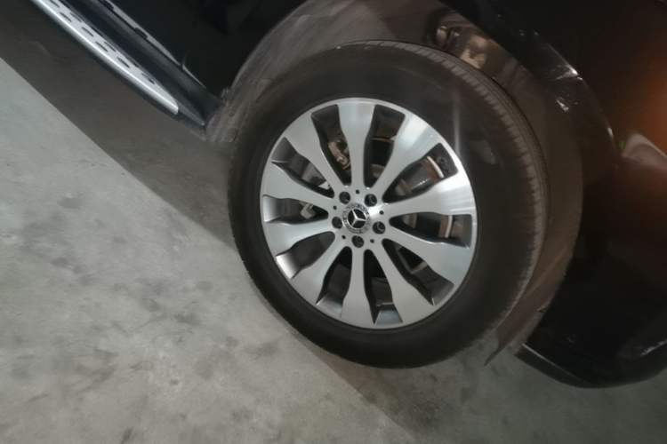 Used Mercedes-Benz GLS-Class 2019 GLS450 P01 Exterior Lighting Radar Package US Specification Right Front Wheel Hub