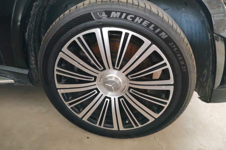 Used Mercedes-Benz GLS-Class  Right Front Wheel Hub