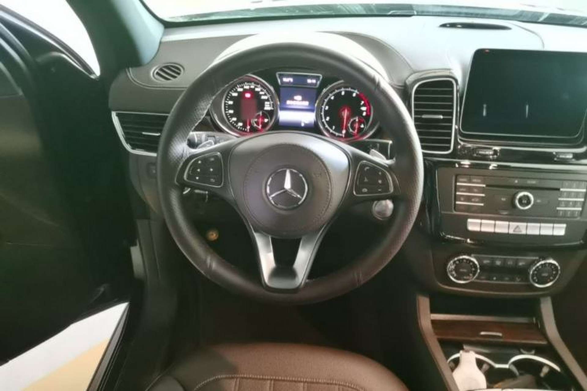 Used Mercedes-Benz GLS-Class 2019 GLS 450 7-seater U.S. specification Steering Wheel