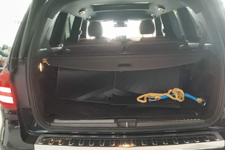 Used Mercedes-Benz GLS-Class 2019 GLS 450 7-seater U.S. specification Trunk