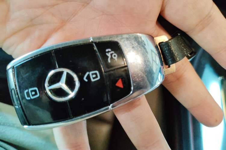 Used Mercedes-Benz GLS-Class  Vehicle Key