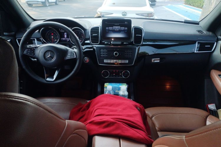 Used Mercedes-Benz GLS-Class 2019 GLS 450 7-seater U.S. specification Center Console