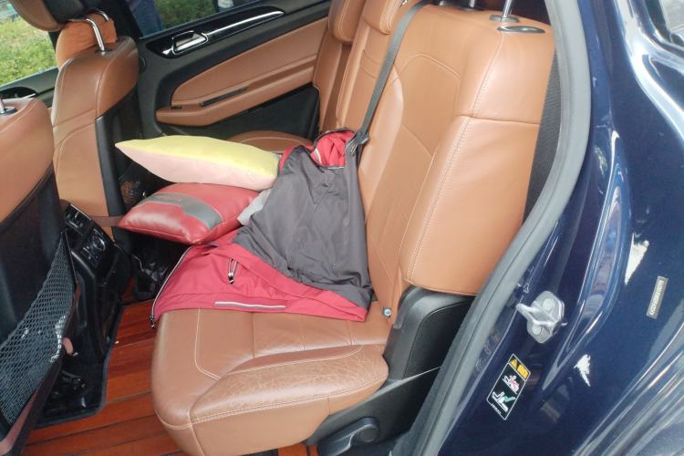 Used Mercedes-Benz GLS-Class 2019 GLS 450 7-seater U.S. specification Left Rear Seat
