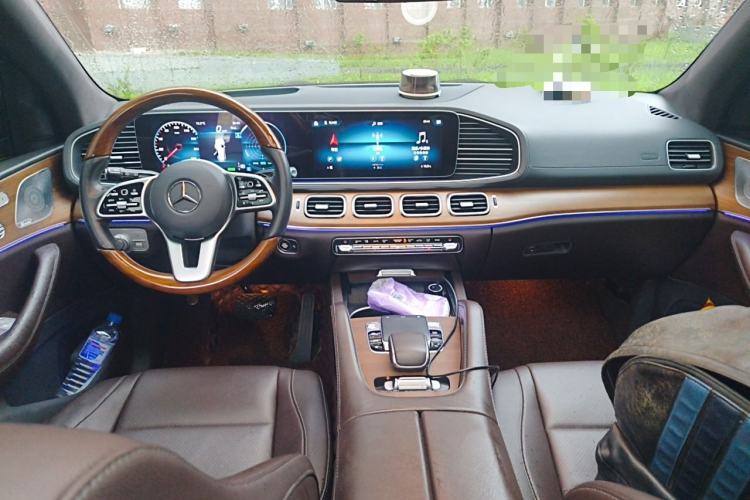 Used Mercedes-Benz GLS-Class  Center Console
