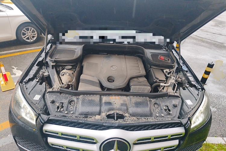 Used Mercedes-Benz GLS-Class  Engine Bay