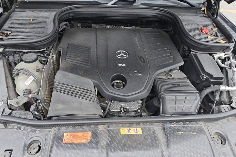 Used Mercedes-Benz GLS-Class  Engine Bay