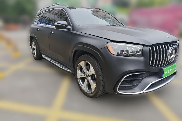 Used Mercedes-Benz GLS-Class  Front Right 45 Deg