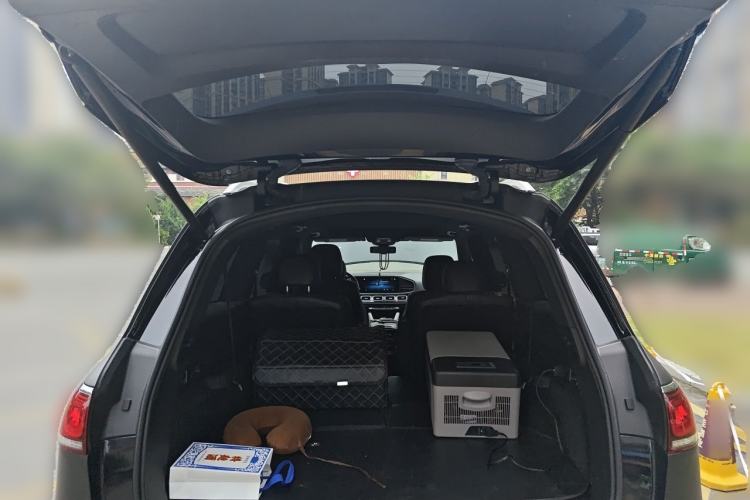 Used Mercedes-Benz GLS-Class  Trunk