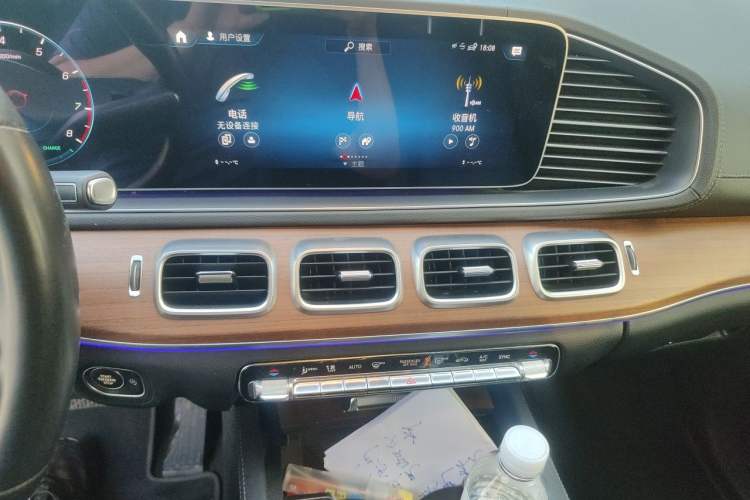 Used Mercedes-Benz GLS-Class 2021 GLS 450 7-seater U.S. specification Audio And AC Panel
