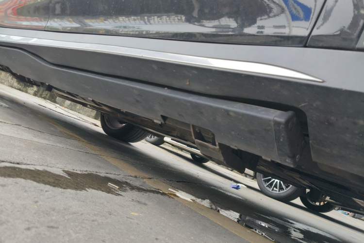 Used Mercedes-Benz GLS-Class  Chassis Front Right