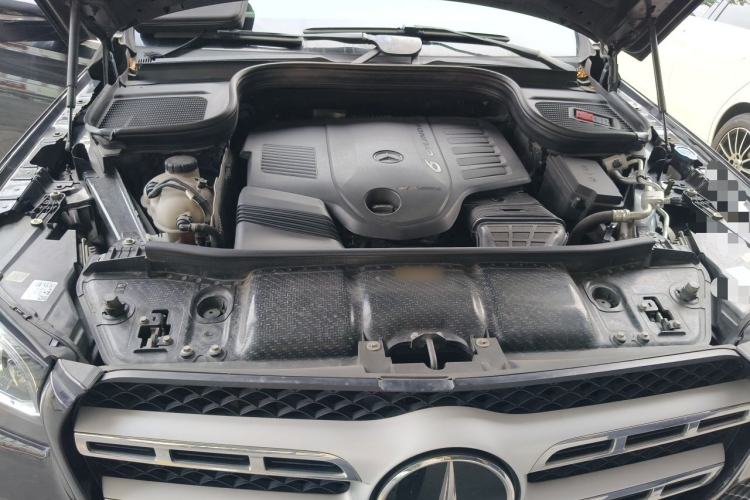 Used Mercedes-Benz GLS-Class  Engine Bay