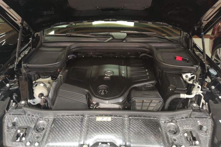 Used Mercedes-Benz GLS-Class 2021 GLS 450 7-seater U.S. specification Engine Bay
