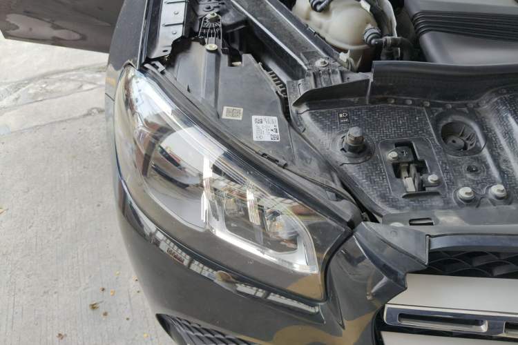 Used Mercedes-Benz GLS-Class  Engine Bay Right