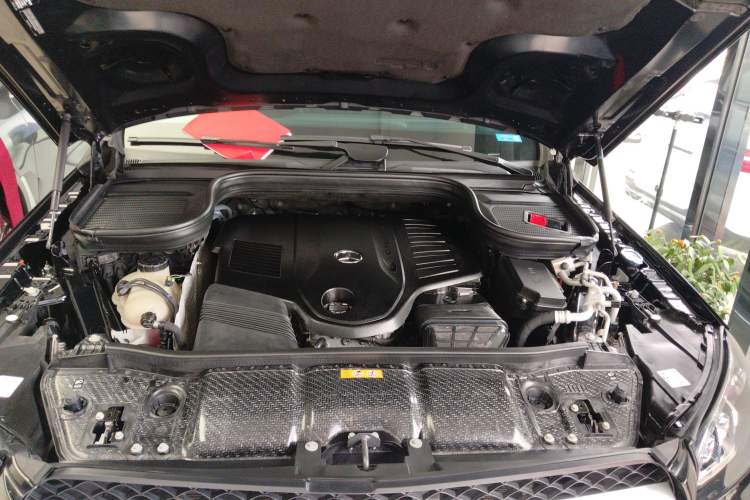 Used Mercedes-Benz GLS-Class 2021 GLS 450 7-seater U.S. specification Engine Bay