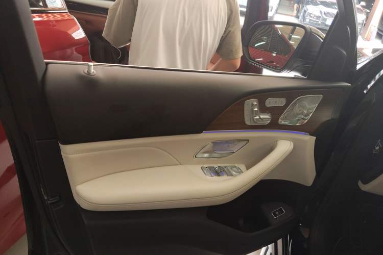 Used Mercedes-Benz GLS-Class 2021 GLS 450 7-seater U.S. specification Left Front Door Interior