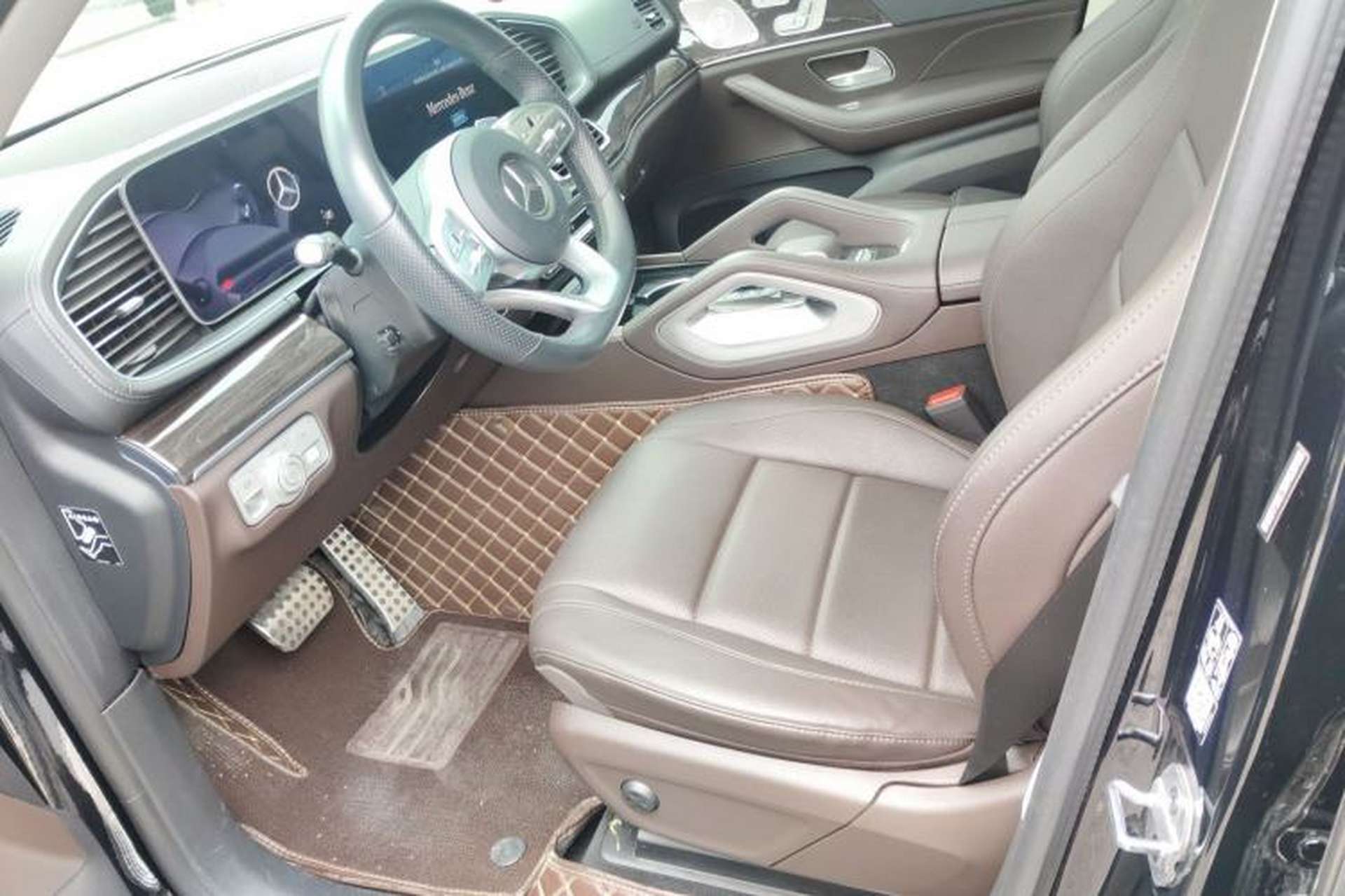 Used Mercedes-Benz GLS-Class  Left Front Seat