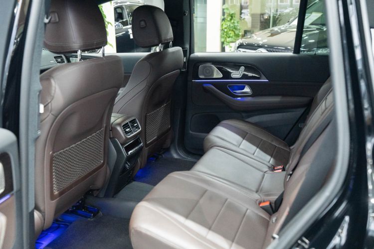 Used Mercedes-Benz GLS-Class 2021 GLS 450 7-seater panoramic roof 20-inch wheels US specification Left Rear Seat
