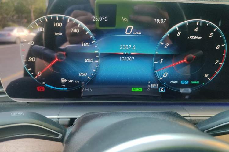 Used Mercedes-Benz GLS-Class 2021 GLS 450 7-seater U.S. specification Odometer Close Up