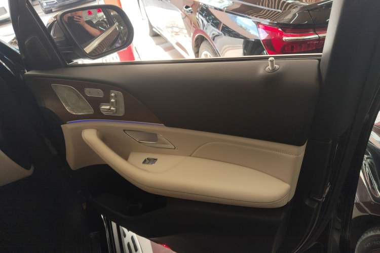 Used Mercedes-Benz GLS-Class 2021 GLS 450 7-seater U.S. specification Right Front Door Interior