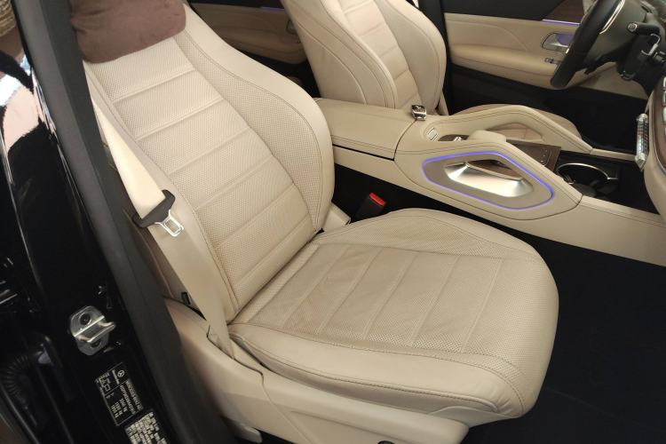 Used Mercedes-Benz GLS-Class 2021 GLS 450 7-seater U.S. specification Right Front Seat