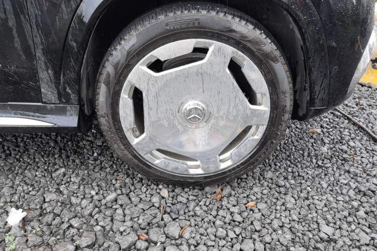 Used Mercedes-Benz GLS-Class 2021 GLS 450 7-seater U.S. specification Right Front Wheel Hub