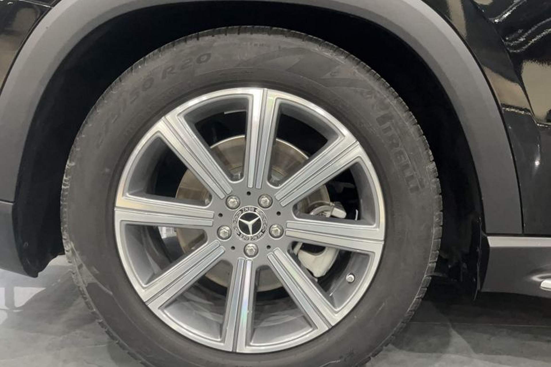 Used Mercedes-Benz GLS-Class 2021 GLS 450 7-seater panoramic roof 20-inch wheels US specification Right Rear Wheel Hub