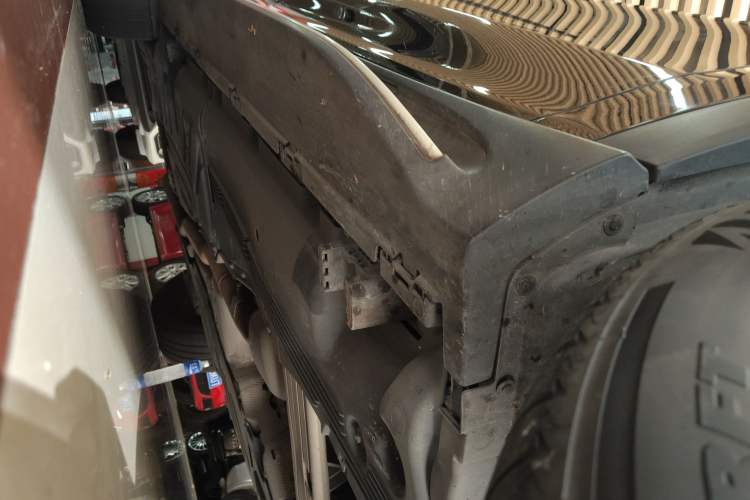 Used Mercedes-Benz GLS-Class 2021 GLS 450 7-seater U.S. specification Right Side Sill