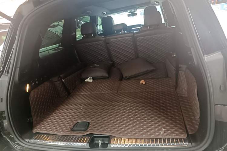 Used Mercedes-Benz GLS-Class 2021 GLS 450 7-seater panoramic roof 20-inch wheels US specification Trunk