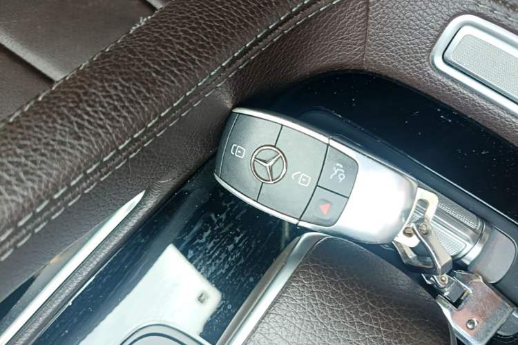 Used Mercedes-Benz GLS-Class 2021 GLS 450 7-seater panoramic roof 20-inch wheels US specification Vehicle Key