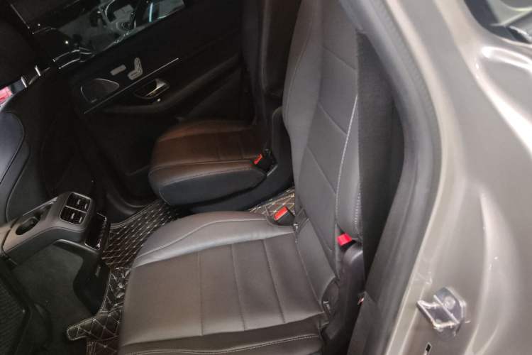 Used Mercedes-Benz GLS-Class 2021 GLS450 6-seater Luxury Package Sport Package Radar Package Plus Version Left Rear Seat
