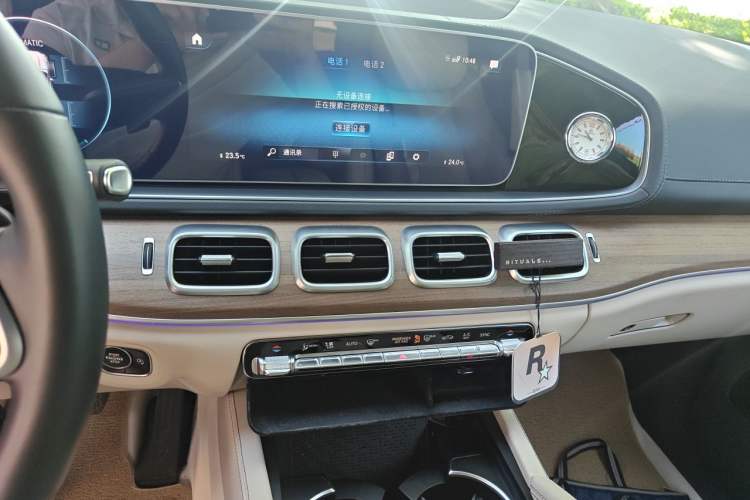 Used Mercedes-Benz GLS-Class  Audio And AC Panel