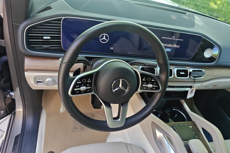 Used Mercedes-Benz GLS-Class  Steering Wheel