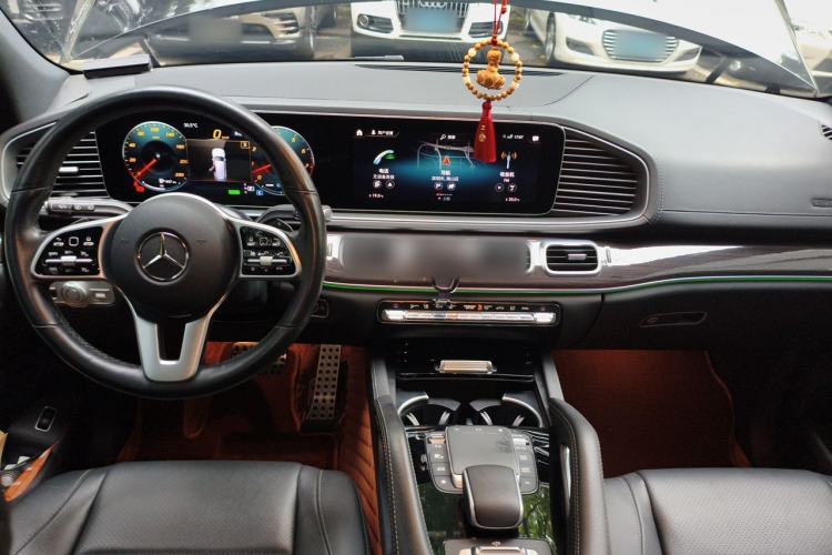 Used Mercedes-Benz GLS-Class  Center Console