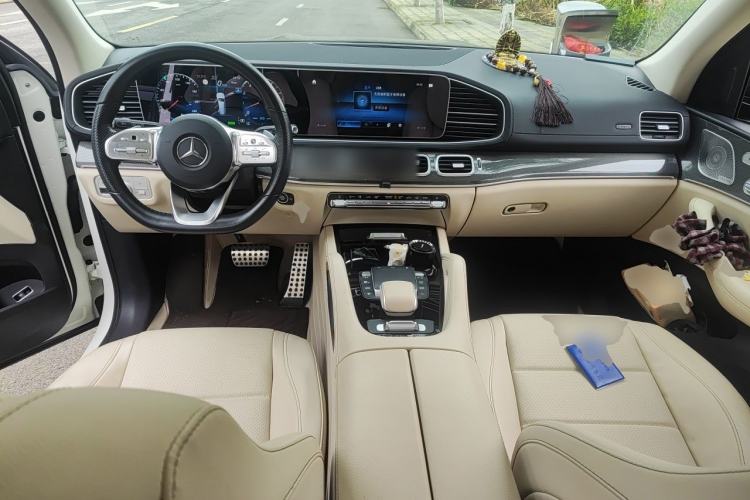 Used Mercedes-Benz GLS-Class  Center Console