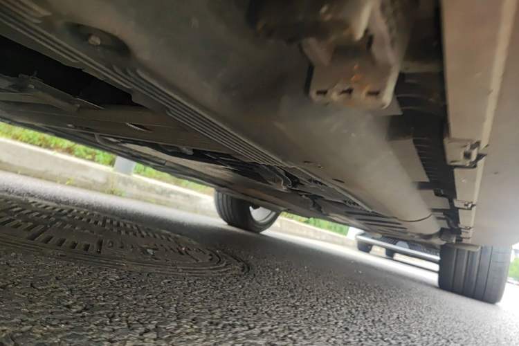 Used Mercedes-Benz GLS-Class  Chassis Front Left