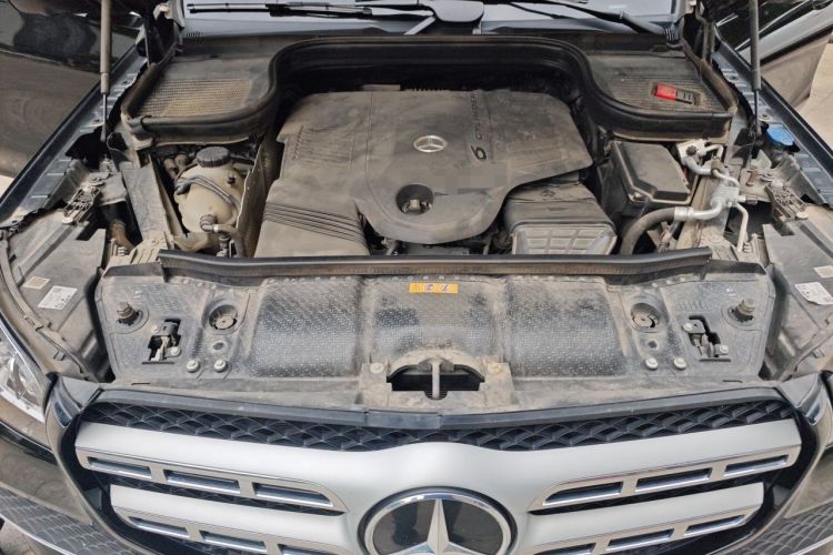 Used Mercedes-Benz GLS-Class  Engine Bay