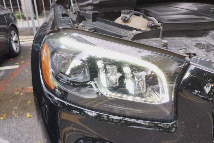 Used Mercedes-Benz GLS-Class  Right Front Headlight