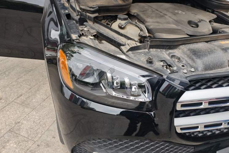 Used Mercedes-Benz GLS-Class  Right Front Headlight
