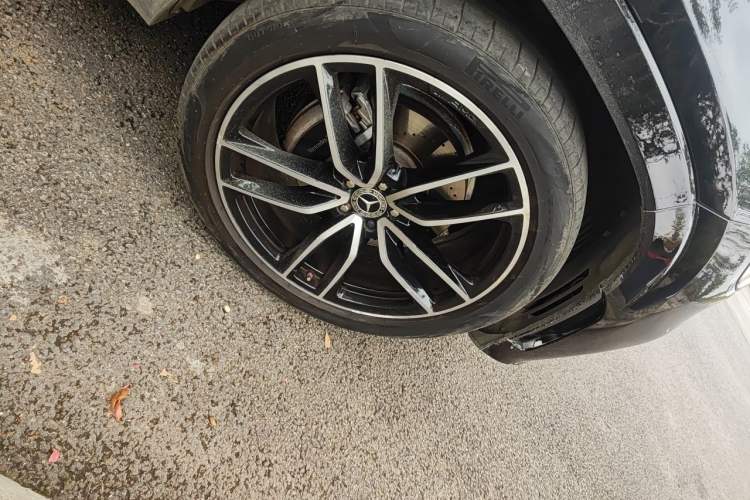 Used Mercedes-Benz GLS-Class  Right Front Wheel Hub