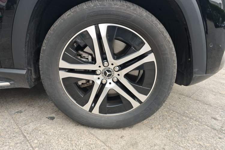 Used Mercedes-Benz GLS-Class  Right Front Wheel Hub