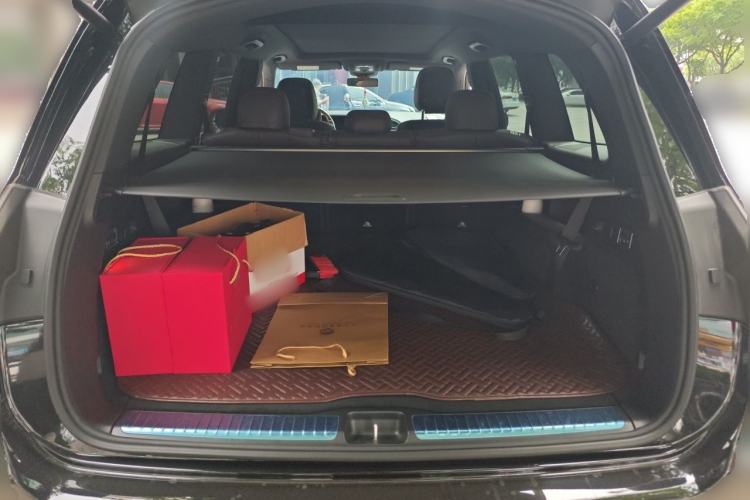 Used Mercedes-Benz GLS-Class  Trunk