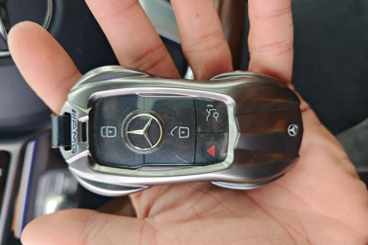 Used Mercedes-Benz GLS-Class 2022 GLS450 6-seater panoramic roof 21-inch wheels US specification Vehicle Key