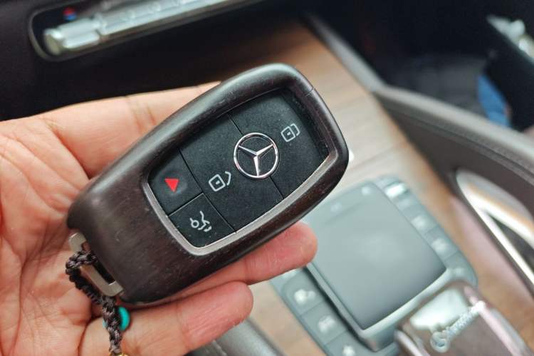 Used Mercedes-Benz GLS-Class  Vehicle Key