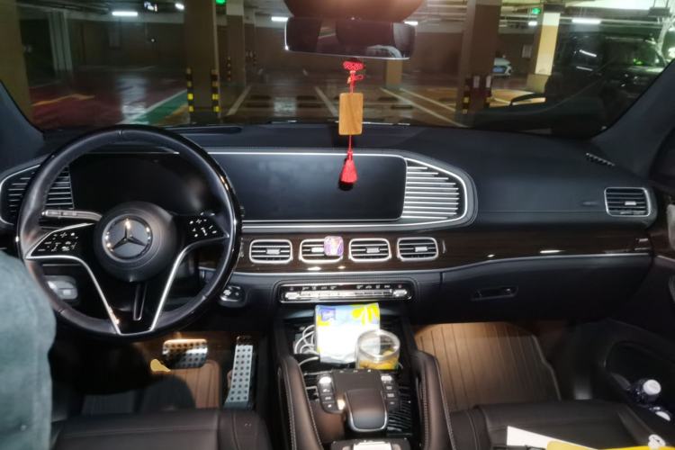 Used Mercedes-Benz GLS-Class 2023 GLS 450 7-seater U.S. specification Center Console