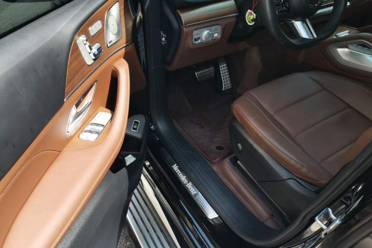Used Mercedes-Benz GLS-Class 2023 GLS 450 7-seater U.S. specification Driver Seat