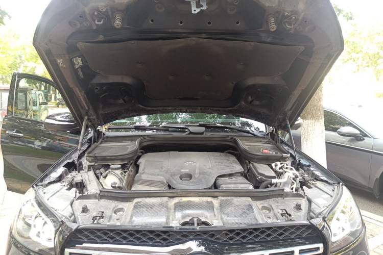 Used Mercedes-Benz GLS-Class 2023 GLS 450 7-seater AMG Package U.S. specification Engine Bay