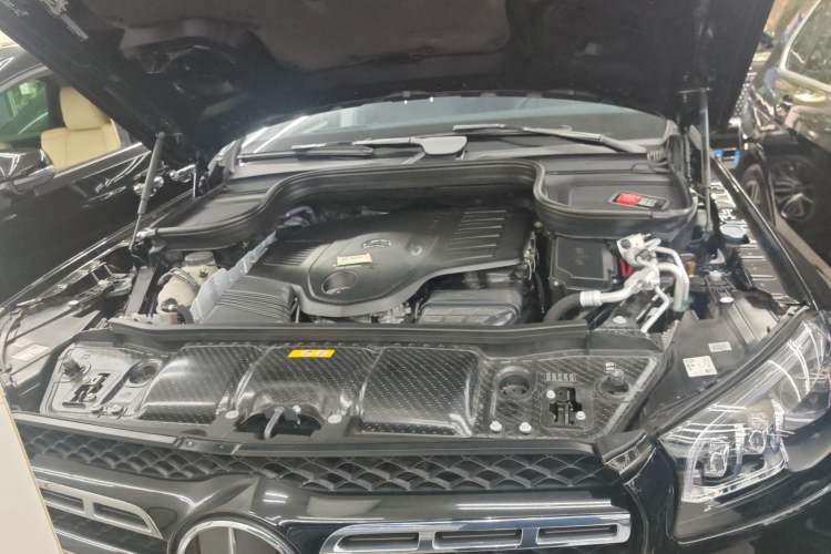 Used Mercedes-Benz GLS-Class 2023 GLS 450 6-seater U.S. version Engine Bay