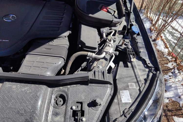Used Mercedes-Benz GLS-Class 2023 GLS 450 4MATIC Stylish Model Engine Bay Left
